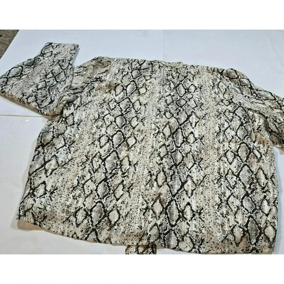 Joie Womens Python Print Long Sleeve Blouse shirt Boutton down size XL - Picture 9 of 16